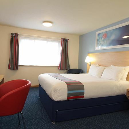 Travelodge Bristol Central Anchor Road ภายนอก รูปภาพ