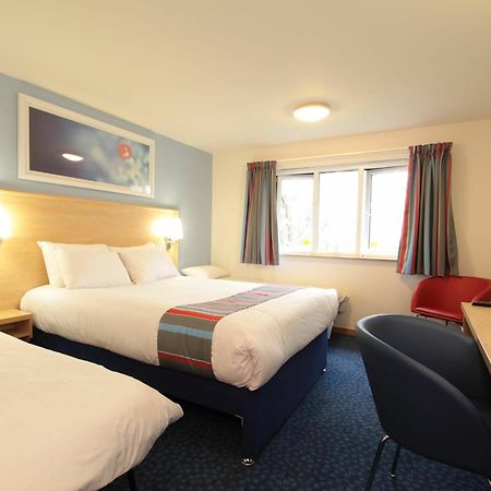 Travelodge Bristol Central Anchor Road ภายนอก รูปภาพ