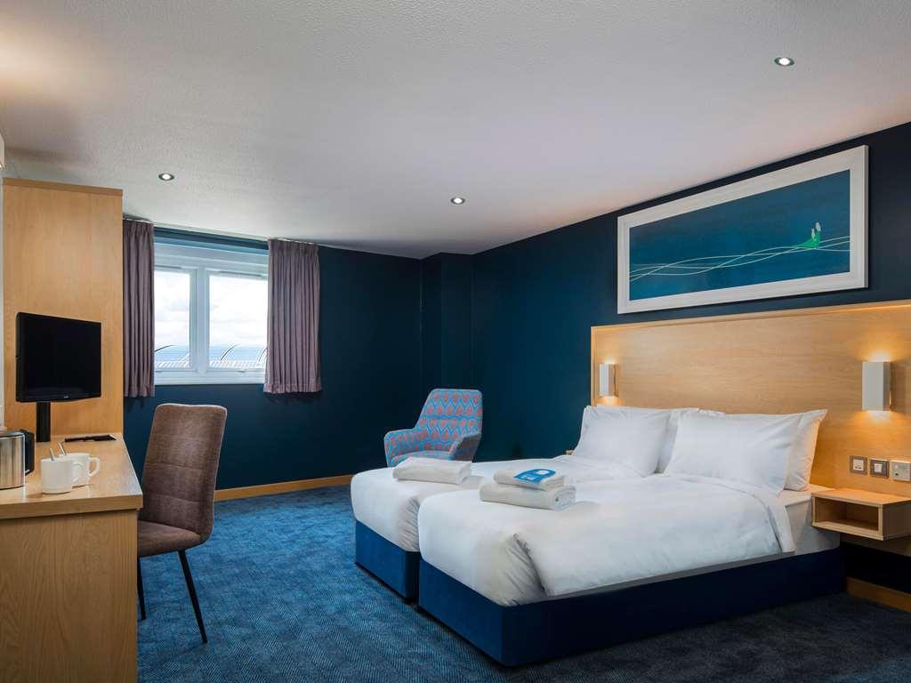 Travelodge Bristol Central Anchor Road ห้อง รูปภาพ