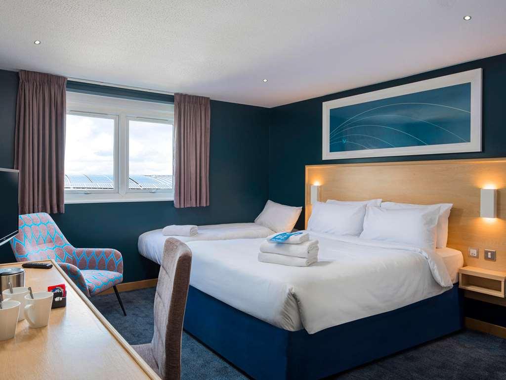 Travelodge Bristol Central Anchor Road ห้อง รูปภาพ