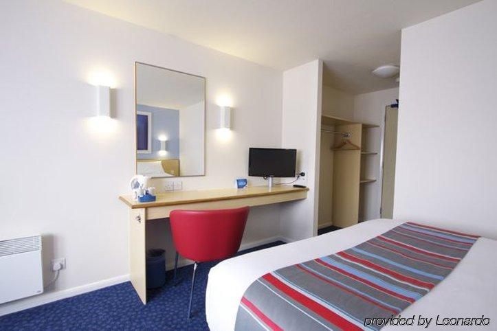 Travelodge Bristol Central Anchor Road ภายนอก รูปภาพ