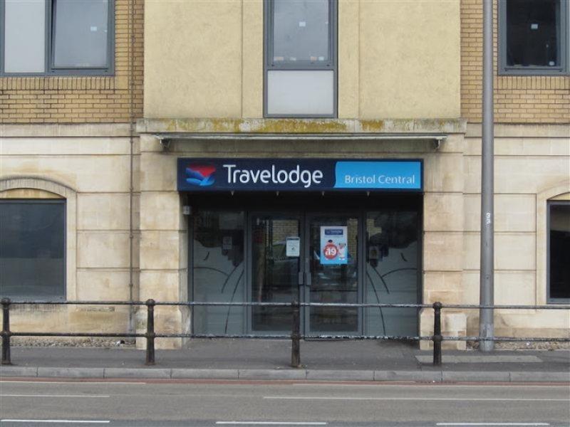 Travelodge Bristol Central Anchor Road ภายนอก รูปภาพ