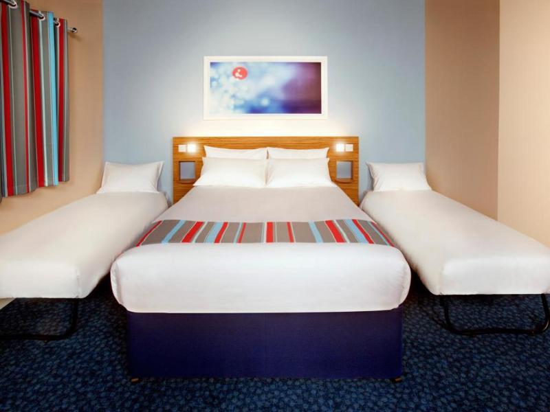 Travelodge Bristol Central Anchor Road ภายนอก รูปภาพ