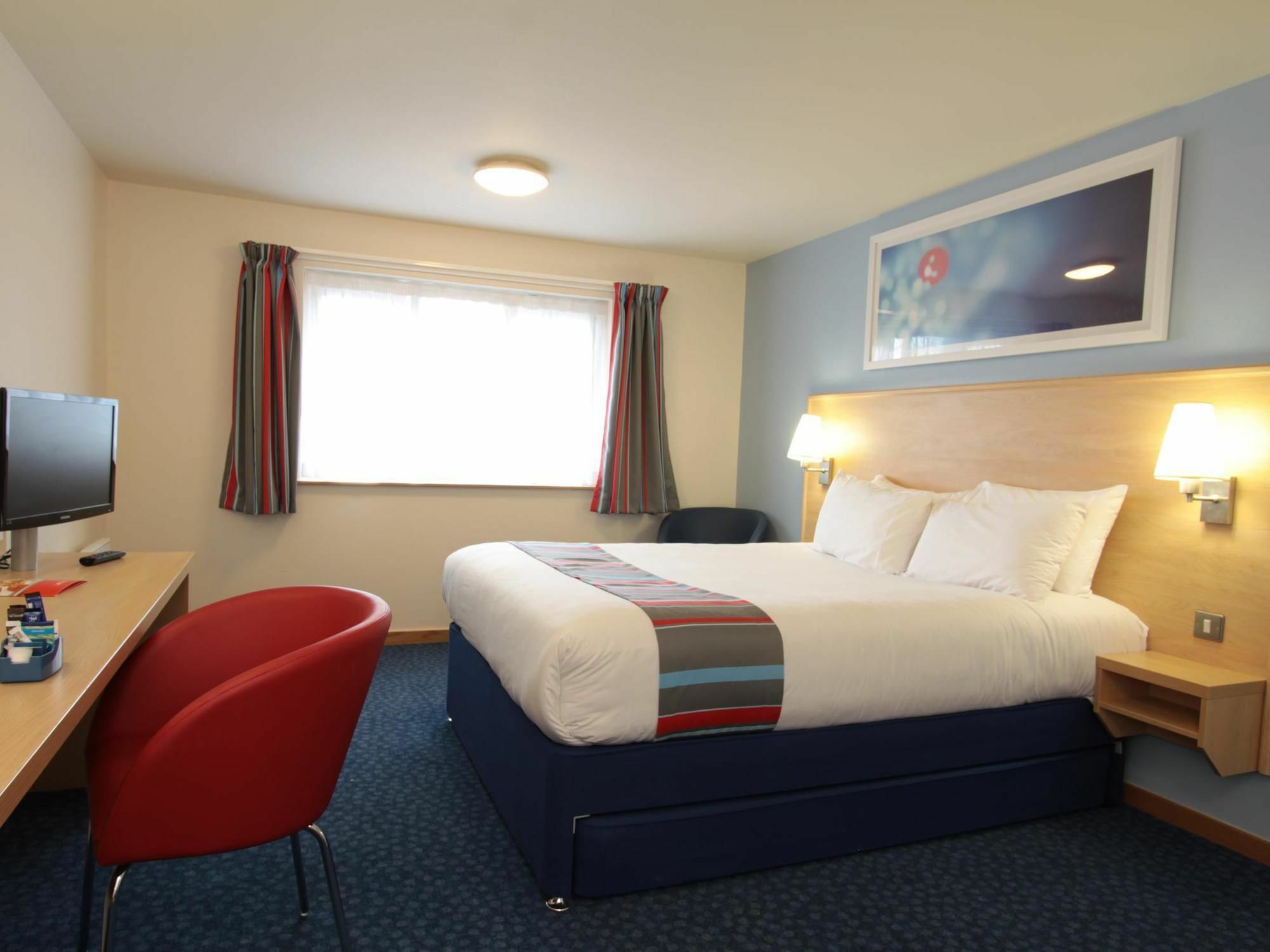 Travelodge Bristol Central Anchor Road ภายนอก รูปภาพ