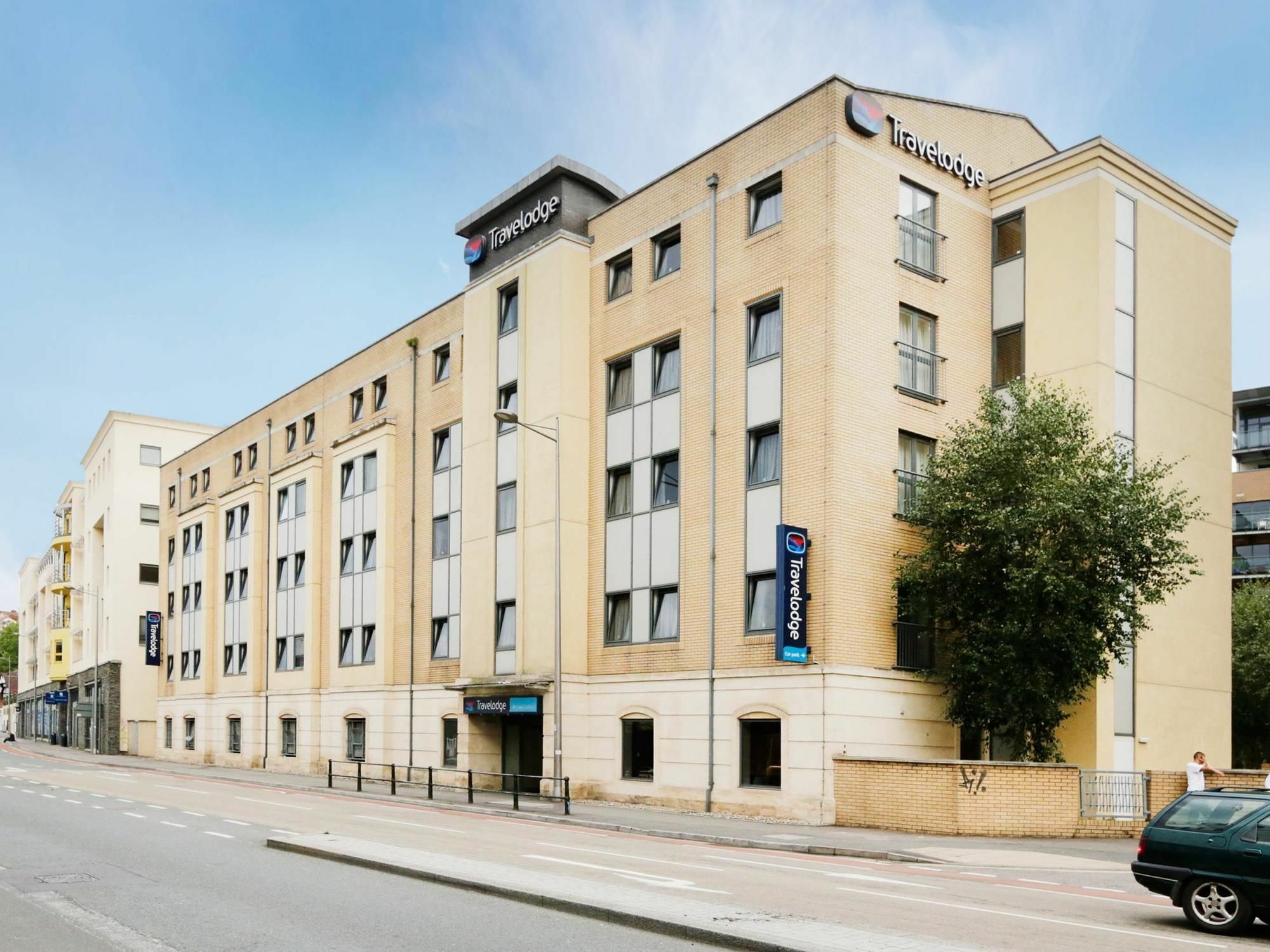 Travelodge Bristol Central Anchor Road ภายนอก รูปภาพ