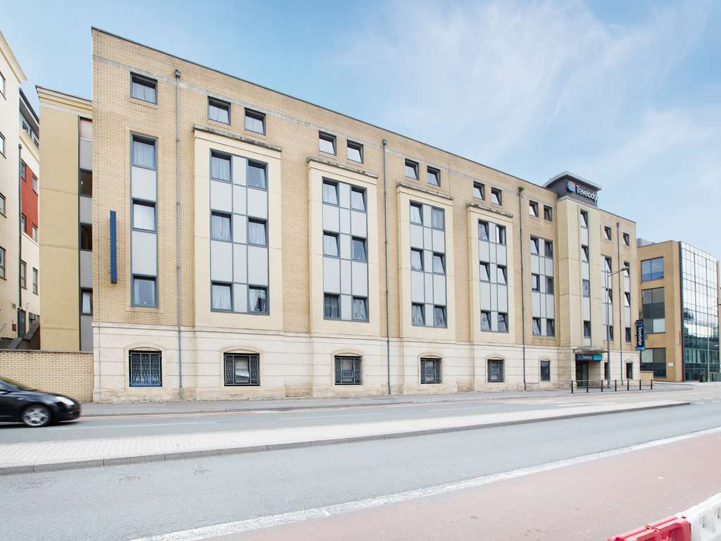 Travelodge Bristol Central Anchor Road ภายนอก รูปภาพ