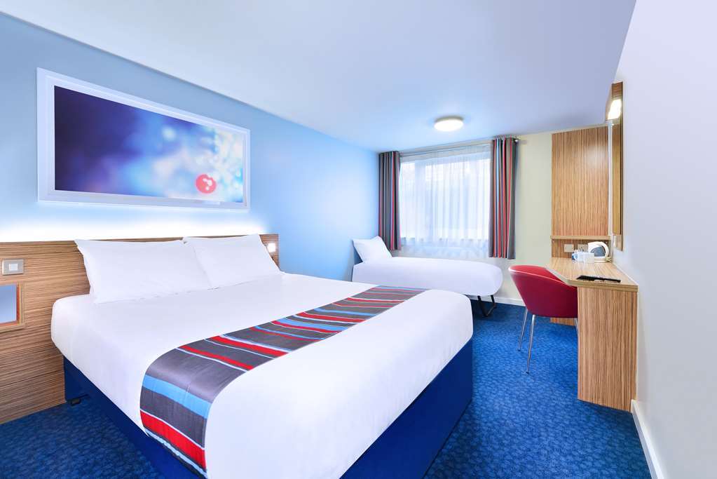 Travelodge Bristol Central Anchor Road ห้อง รูปภาพ