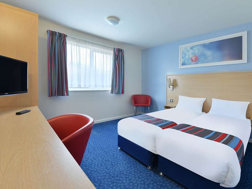 Travelodge Bristol Central Anchor Road ห้อง รูปภาพ