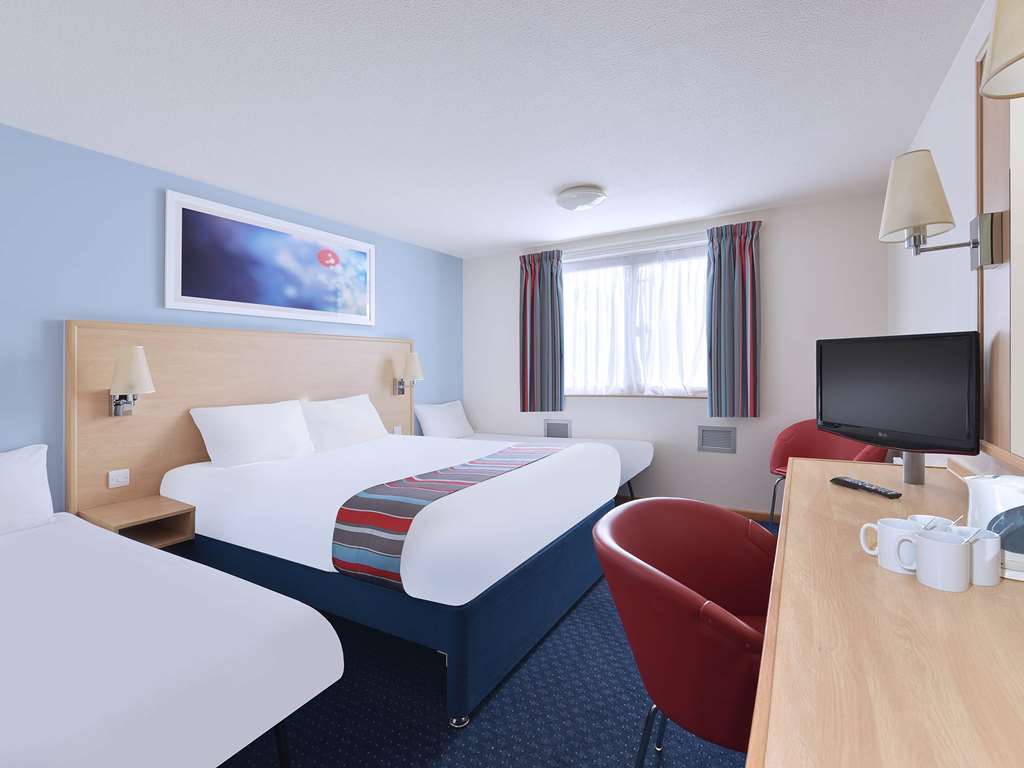 Travelodge Bristol Central Anchor Road ห้อง รูปภาพ